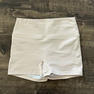 Fleo Women's Ascend 3.25” Short